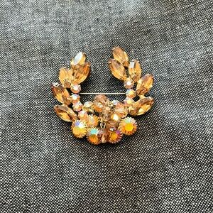 Juliana D &E Crystal Dangle Laurel Horseshoe Brooch